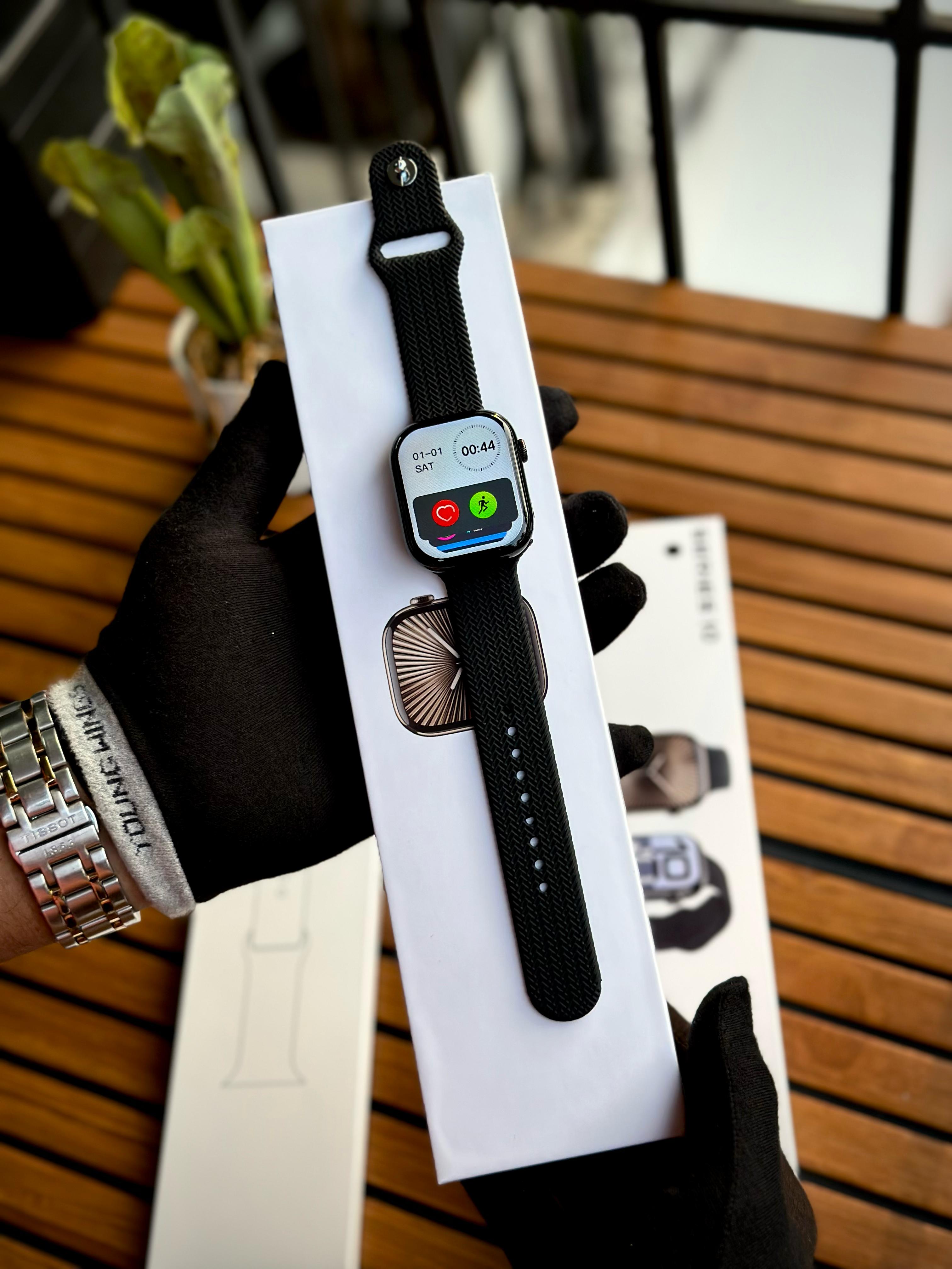 Series10 watch with double amazing strap